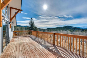 3 Mi to Casinos Cabin with Stables in Black Hawk!